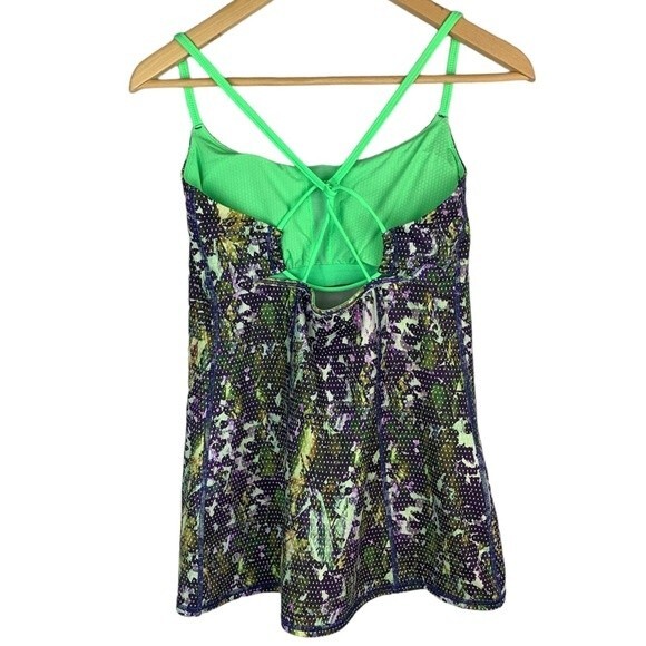 Lululemon women’s dancing warrior tank top size 8 - Picture 3 of 9